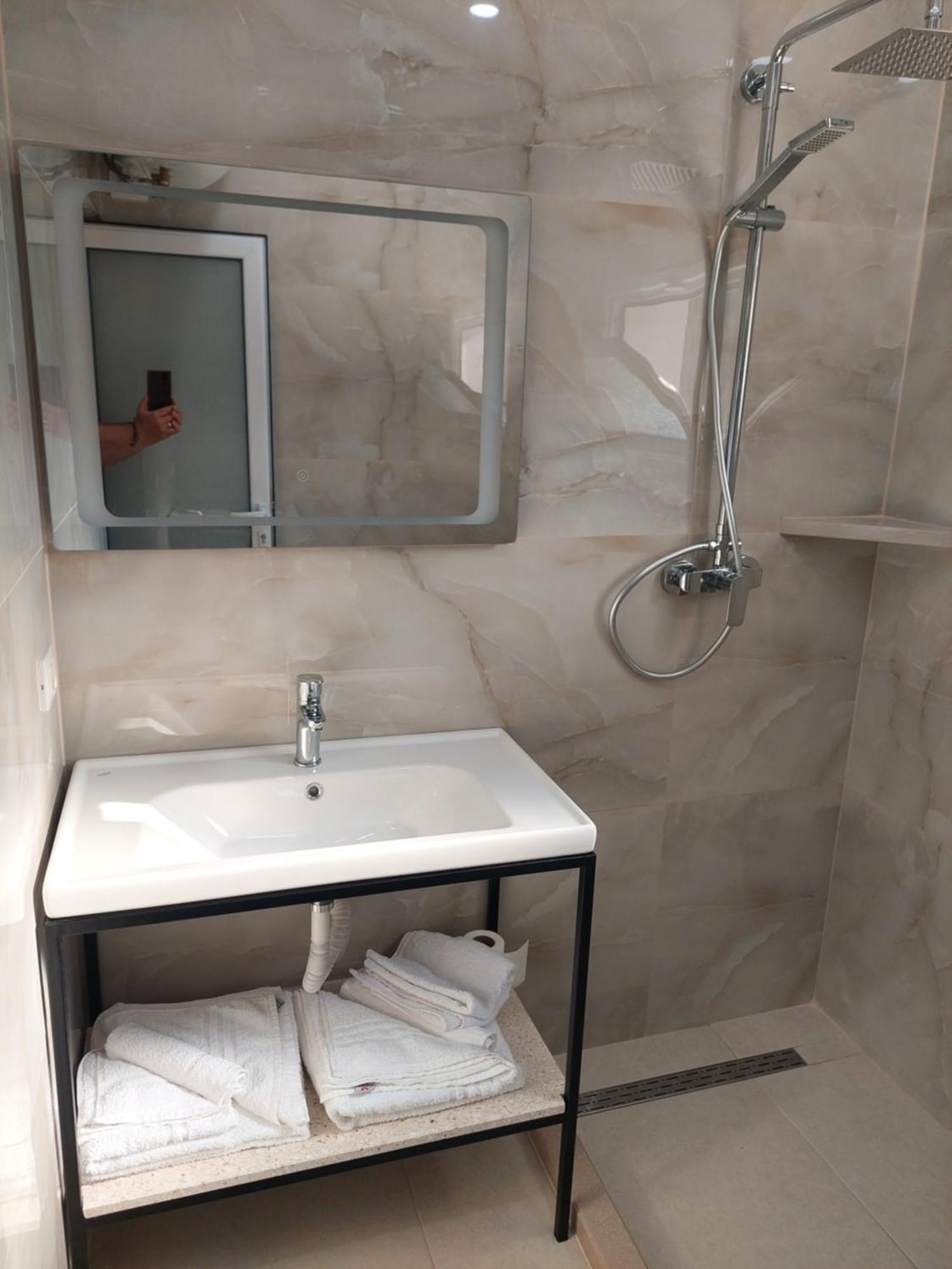 Sole Inn Vlore Luaran gambar